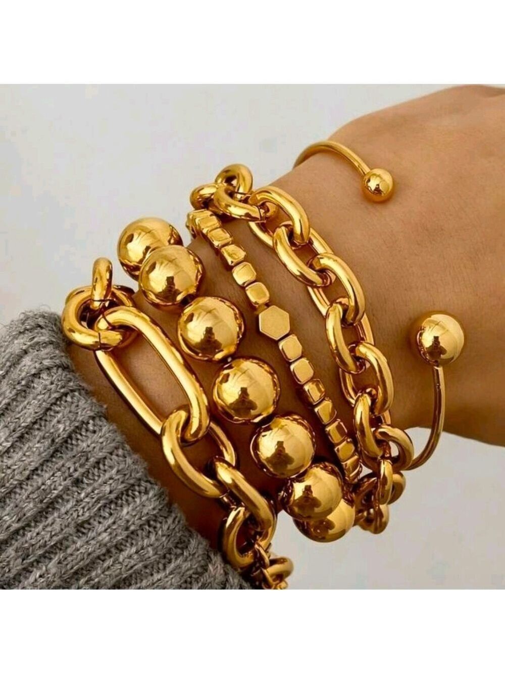 Elegant Gold Bracelet Set